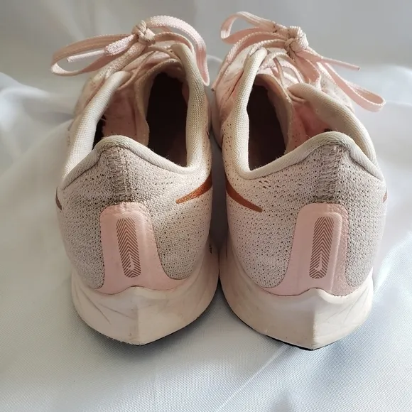 Nike Zoom Pegasus 36 Running Shoes Sneakers Rose Gold Pink Womens Size 9