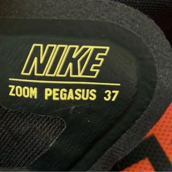 Nike Zoom Pegasus 37 Size 10 Black Mango Running Shoes Sneakers Athletic…