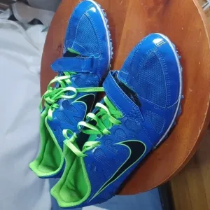 NIKE ZOOM RIVAL SPORT SHOES SIZE 8.5 IN BLUE AND GREEN FLORSENT