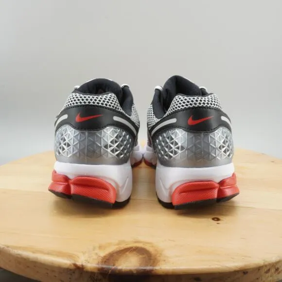 Nike Zoom Vomero 5 Mens Size 10 Shoes University Red Silver Comfort Sneakers NEW