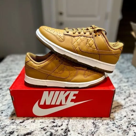 Nike Dunk Low “Wheat” Size 7.5W
