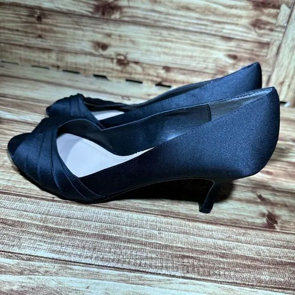 Nina New York Shoes Womens 10 M Kitten Heels Pump Slip On Black Leather Open Toe