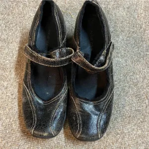 Nine West Fur Lined Leather Mary Jane Style Shoes with Heel Size 6.5