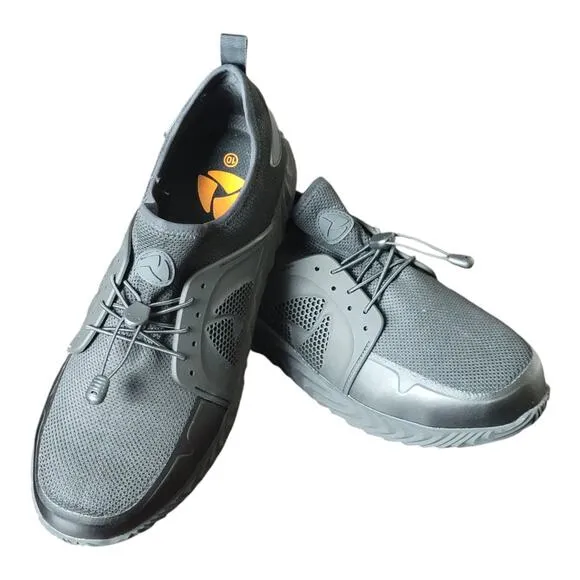 *NIOB* Steel Toe The Invincible Shoe Defender 2.0 Men Size 10