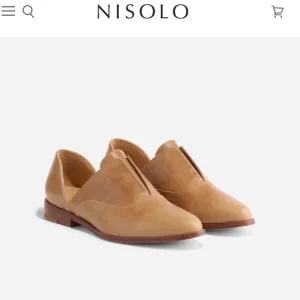Nisolo Emma d'Orsay Oxford - Almond