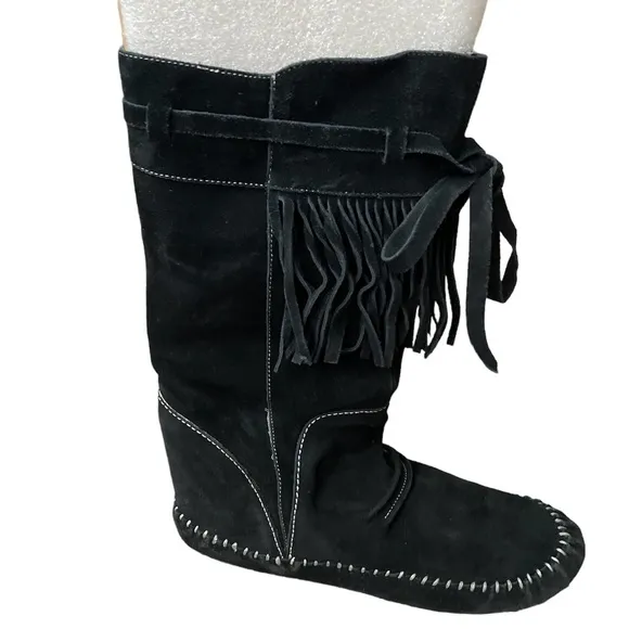 Nordstrom’s Dolce Vita Mocassin Styled Slipper Lightweight Fringe Boots (size 9)
