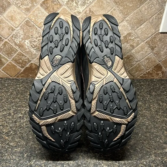 NorthFace Men’s Pull on Boots