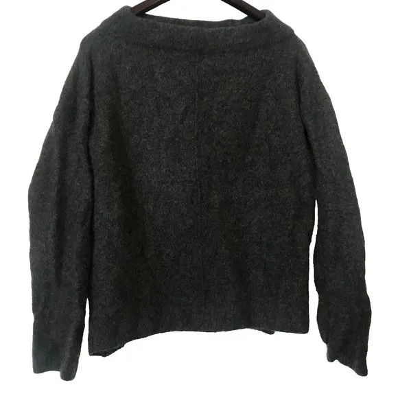Not Monday boat neck drop shoulder cashmere sweater light gray crop style  L