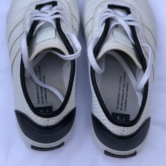 NW Adidas Leather Walking/Skateboard Shoes, Sz 7.5