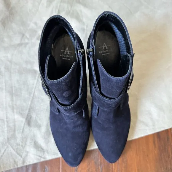 NWOB AQUATALIA Deena Water Resistant Heeled Booties in Suede Navy