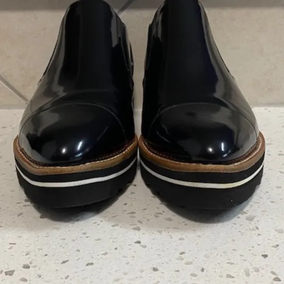 NWOB Black Vince Men's Slip on Shoes Size 10