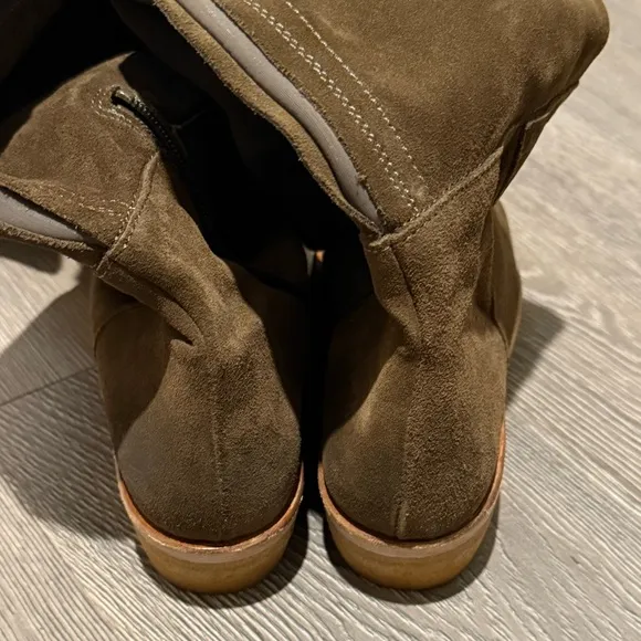 NWOB Free People Banks Over-The-Knee Suede Boots (Size 40/ 9.5)
