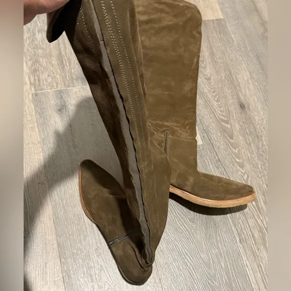 NWOB Free People Banks Over-The-Knee Suede Boots (Size 40/ 9.5)
