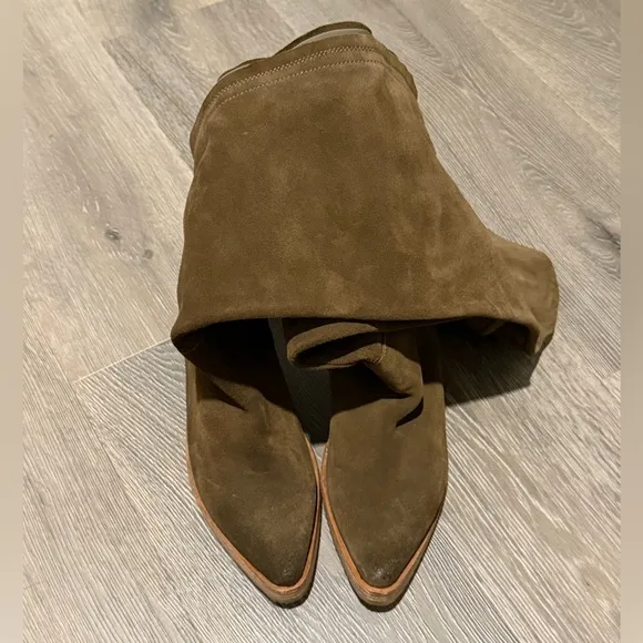 NWOB Free People Banks Over-The-Knee Suede Boots (Size 40/ 9.5)