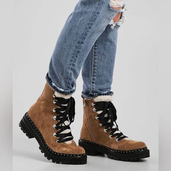NWOB RAINIER CHESTNUT SUEDE REBOOTED leather hiking boots suede lace up Sz 6.5