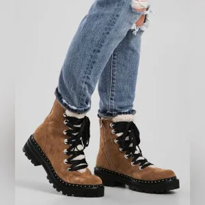 NWOB RAINIER CHESTNUT SUEDE REBOOTED leather hiking boots suede lace up Sz 6.5