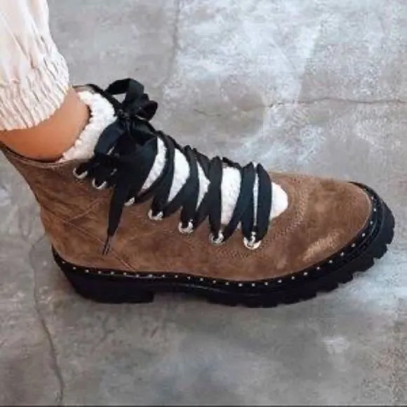 NWOB RAINIER CHESTNUT SUEDE REBOOTED leather hiking boots suede lace up Sz 6.5