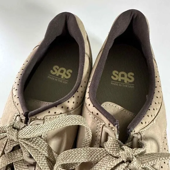 NWOB SAS Size 9N Tan‎ Brown Easy Walking Shoes Lace Up Sneakers Made in USA