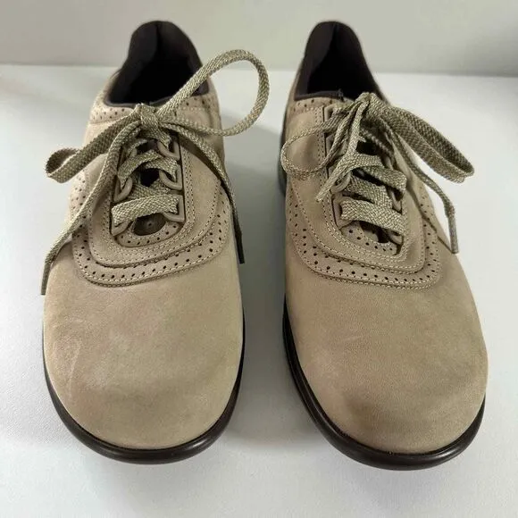 NWOB SAS Size 9N Tan‎ Brown Easy Walking Shoes Lace Up Sneakers Made in USA