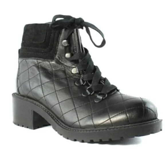NWOB Steve Madden Leather and Suede Donella Hiking Boots Size 6