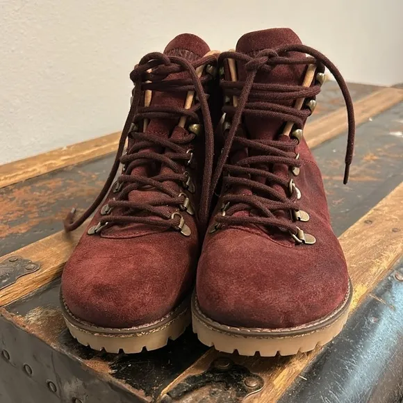 NWOT Birkenstock Jackson burgundy suede hiking boots, retro. Women’s size 37.