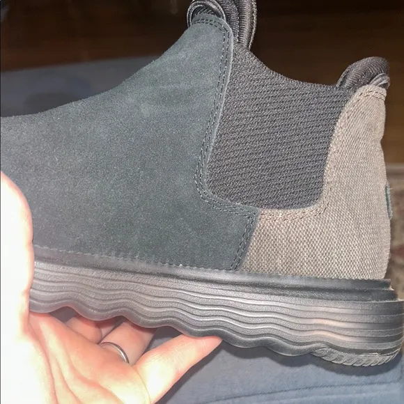 NWOT.. Branson Suede Hey Dude Men's Black Slip-On Ankle Boots