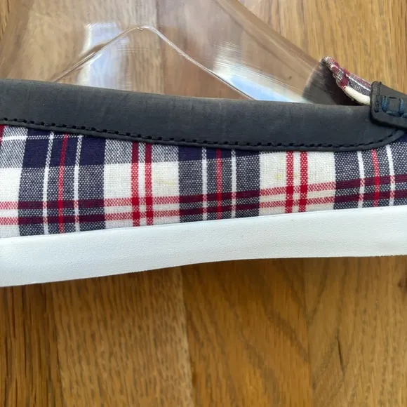 NWOT Cole Haan Nantucket Penny Loafer Red Blue Madras Plaid Women's 6.5 W06072