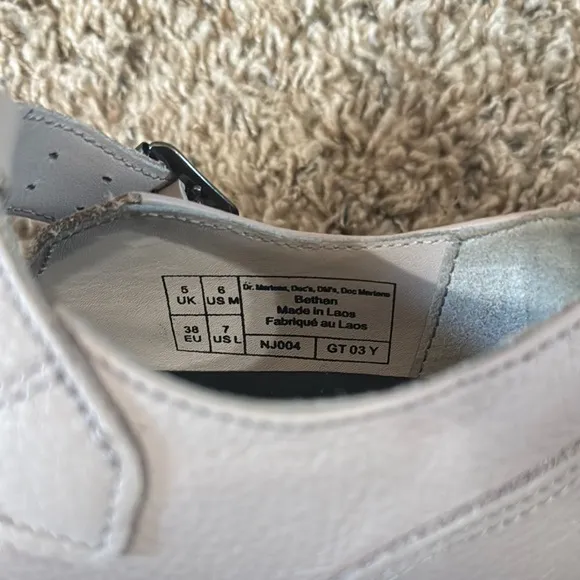 NWOT Dr. Martens Bethan T-Bar Platform in Vintage Taupe Pisa