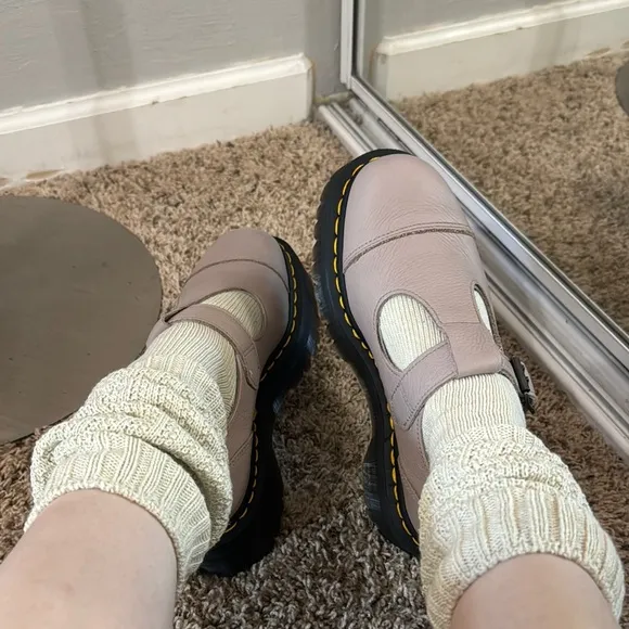 NWOT Dr. Martens Bethan T-Bar Platform in Vintage Taupe Pisa