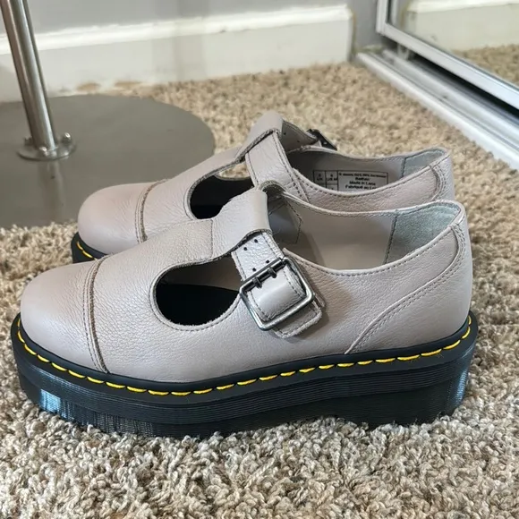 NWOT Dr. Martens Bethan T-Bar Platform in Vintage Taupe Pisa