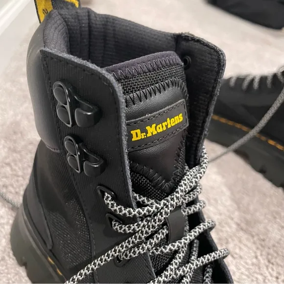 NWOT Dr. Martens Tarik Utility Boots, Size M7 W8, Black Ajax Extra Tough 50/50