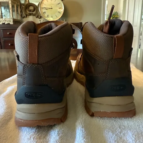 NWOT Men's Keen Brown Waterproof Leather Hiking Boots - Size 8.5 US
