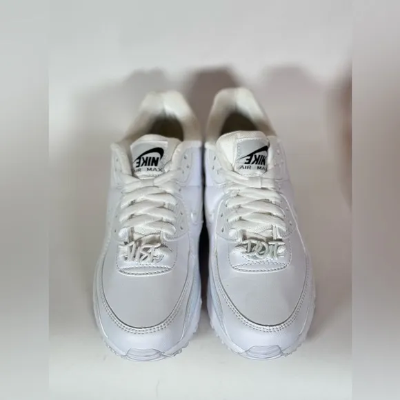 NWOT Nike Air Max 90 Women's Shoes