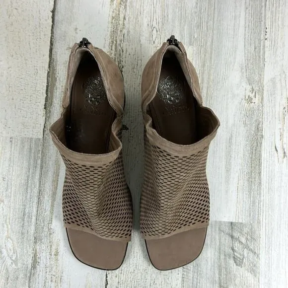 NWOT Vince Camuto Katnina womens sz 12M gray/brown leather laser cut ankle boots