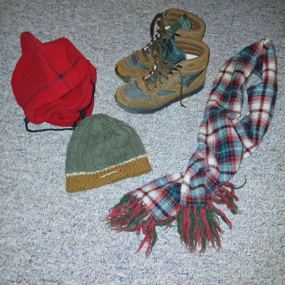 NWOT Vintage thinsulate Unisex LLbean hiking boots bundle Carhartt and more