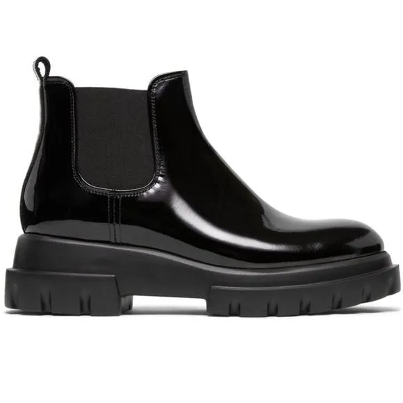 NWOT Women's AGL Maxine Chelsea Patent leather Beatle Boots - Sz 11