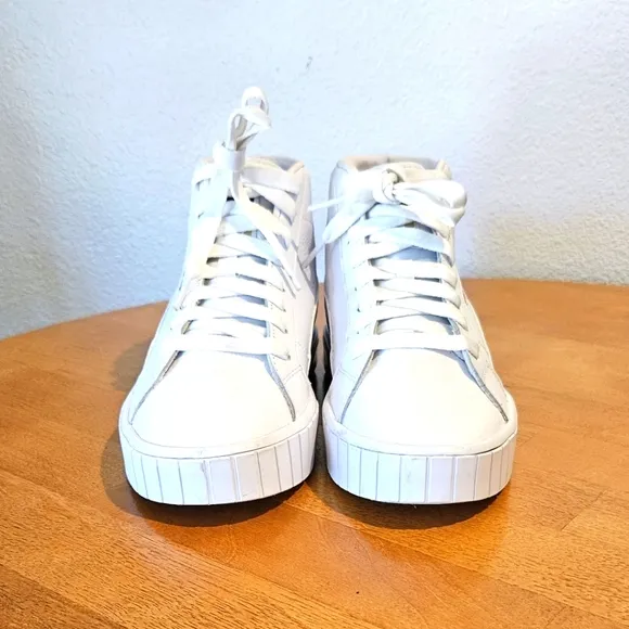 NWOT's! - PUMA - White  Cali Star Mid Womens Sneaker - Size 8.5