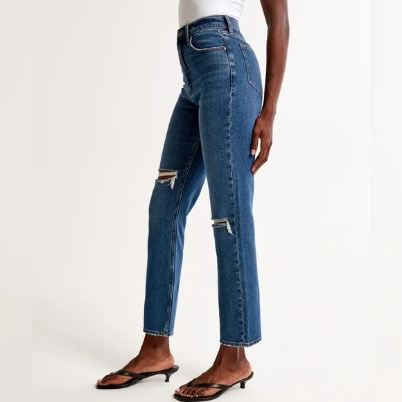NWT ABERCROMBIE &amp; FITCH  Comfort StretchUltra High Rise Ankle Straight Jean 26