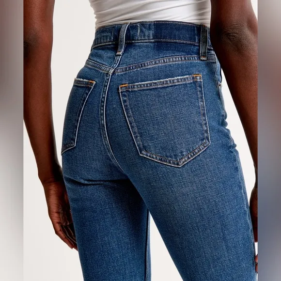 NWT ABERCROMBIE &amp; FITCH  Comfort StretchUltra High Rise Ankle Straight Jean 26