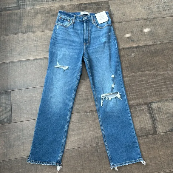 NWT ABERCROMBIE &amp; FITCH  Comfort StretchUltra High Rise Ankle Straight Jean 26