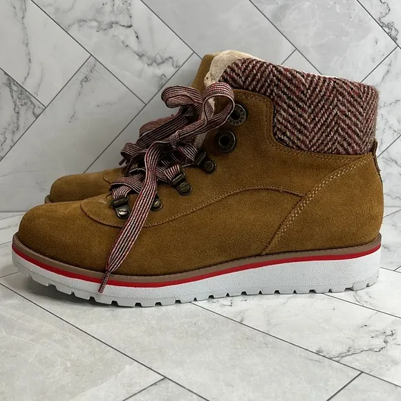 NWT Anne Klein Sport Womens Willpower Suede Boot Bootie Outdoor Shoes SIZE 8.5M