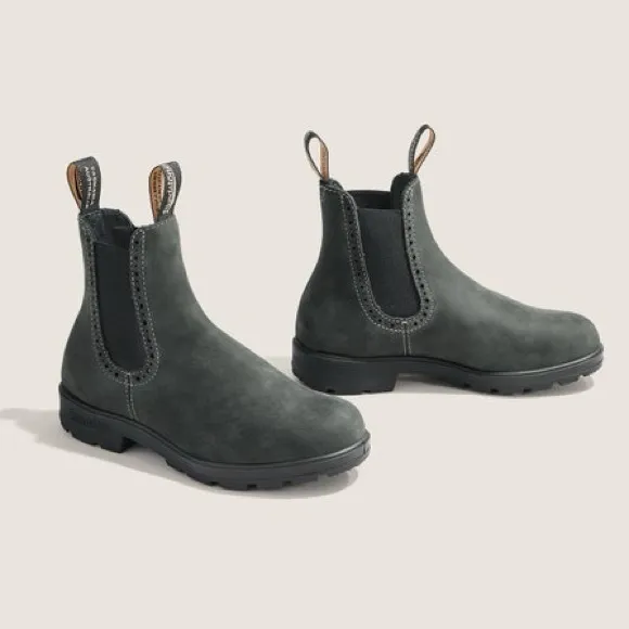 NWT BLUNDSTONE Rustic Black Premium Leather High Top Boots!