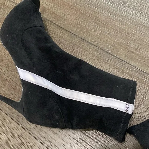 NWT BURJU Speechless Ankle Bootie Open Toe Stretch Ankle Boots | Black 12