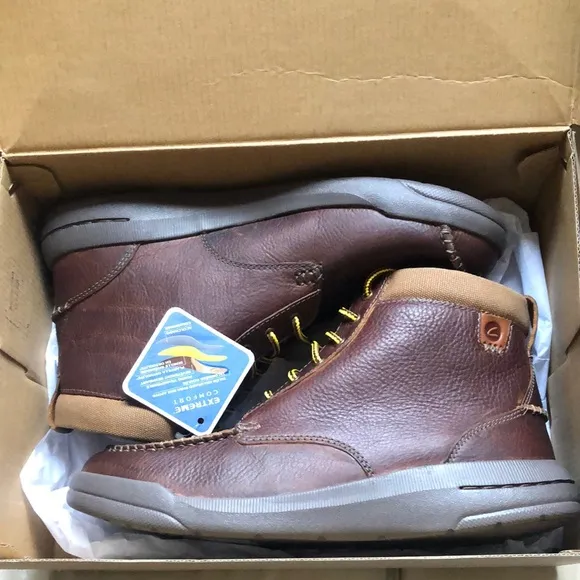 NWT Clark’s Leather Boots