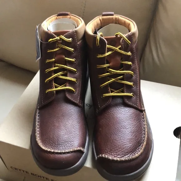 NWT Clark’s Leather Boots