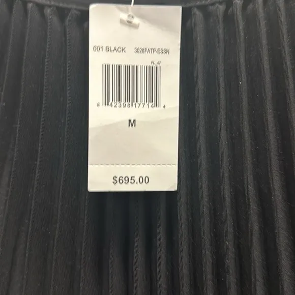 NWT CO PLEATED BLACK SKIRT SIZE MEDIUM
