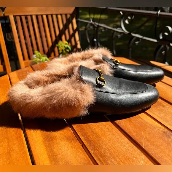 NWT Leather and rabbit fur mules shoes Size 8