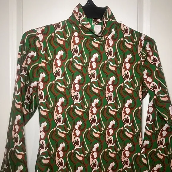 🆕💚NWT Long Sleeve Zara Dress Green Print Side Slit Vintage Mod Style ❤️‍🔥