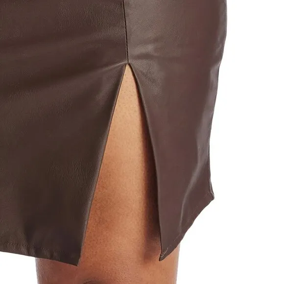 NWT MAREE POUR TOI Plus Asymmetrical Faux Leather Front Slit Pencil Mini Skirt