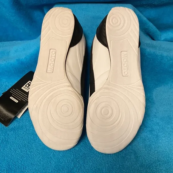 NWT Mooto Drive II martial arts shoes.